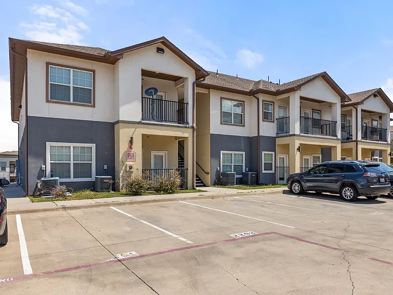 13601 Pinnacle Cir W #2102 — Photo 30