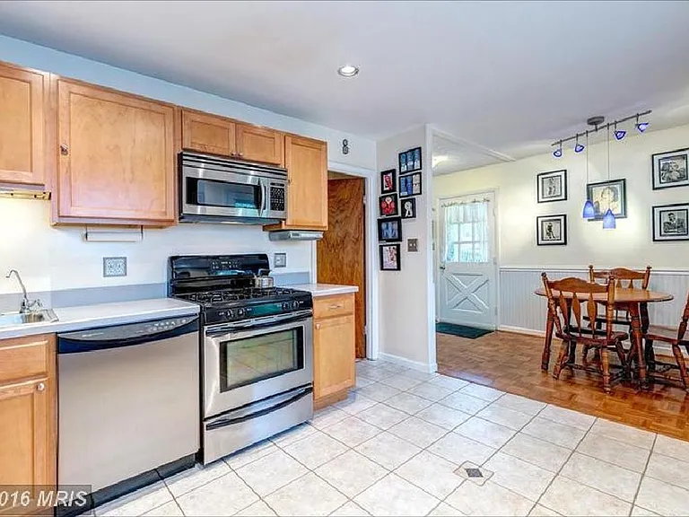9804 Robinson Blvd — Photo 14