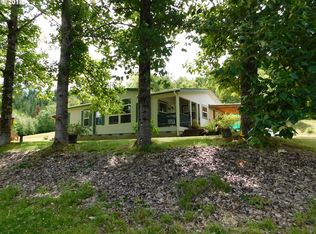 94924 Mystery Ln, Broadbent, OR 97414