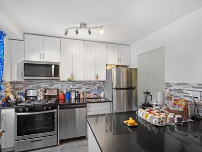 201 Saint Pauls Ave APT 2P, Jersey City, NJ, 07306