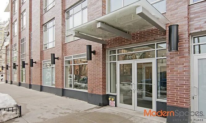 Sold by Modern Spaces | media 6