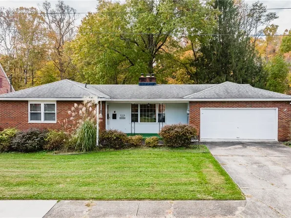 2008 Foley Dr, Parkersburg, WV 26104