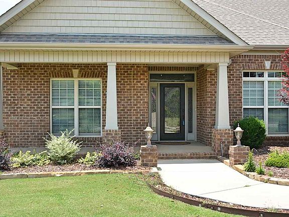 3rd image of 7406 Parktrace Ln SE