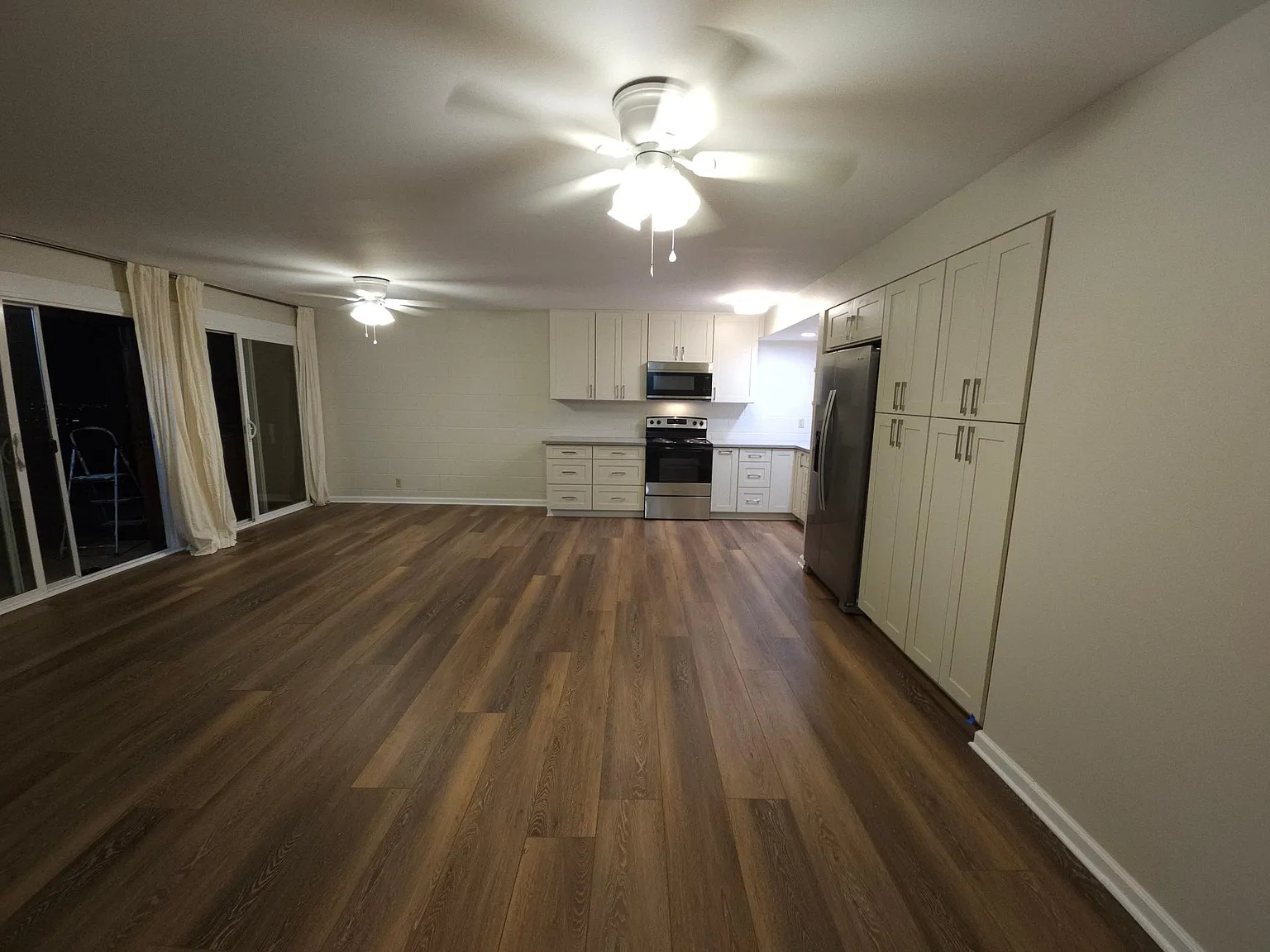 1 bed, 950 sqft, $2,650 — Photo 4