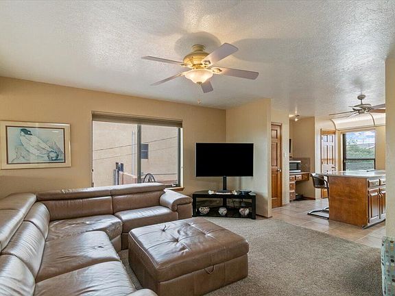 5th image of 1100 Vista Grande Dr NW