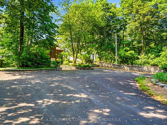 5th image of 10599 Lakeshore Rd