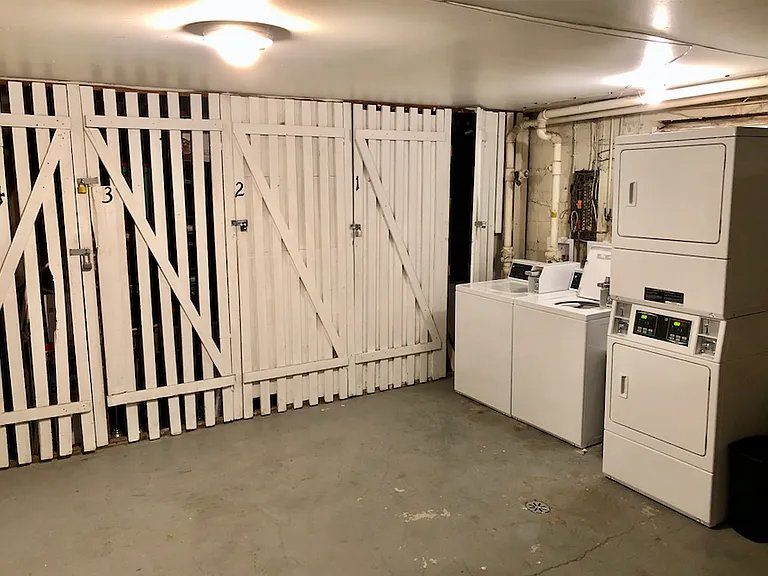 4544 N Wolcott Ave #8 — Photo 14