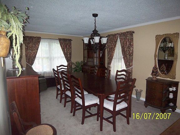 5th image of 410 Hillrise Dr