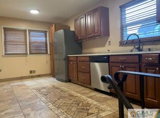 4 Thomas St, Sayreville, NJ
