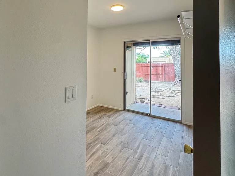 4252 W Pyracantha Dr — Photo 5