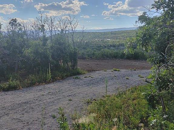 4th image of 21501 Surface Creek Road