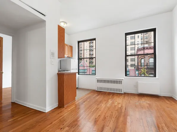 330 W 85th St, New York, NY