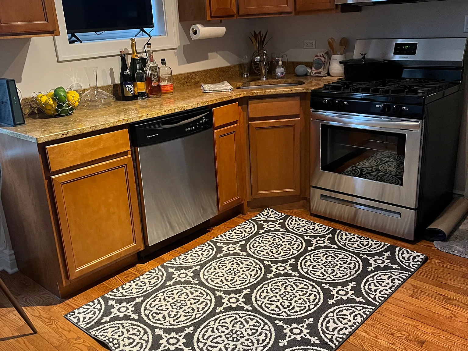 1 bed, 550 sqft, $2,250 — Photo 4