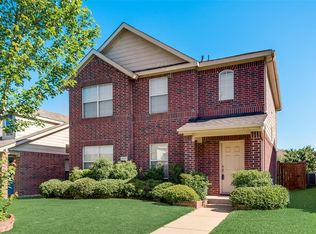 8827 Eastwood Ave, Aubrey, TX 76227