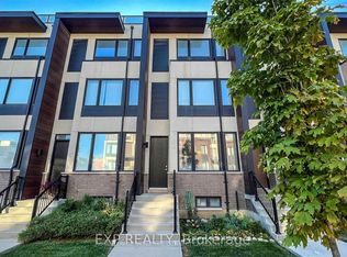 16 Caroline Carpenter Grv, Toronto, ON M3K 0B1