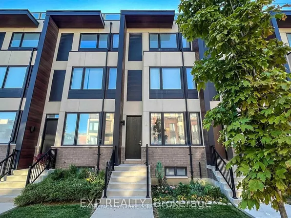 16 Caroline Carpenter Grv, Toronto, ON M3K 0B1