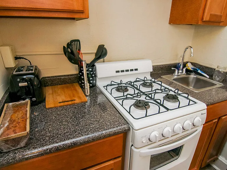 The Gilmore Apartments — Photo 41