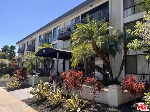 1351 N Crescent Heights Blvd APT 210, West Hollywood, CA 90046