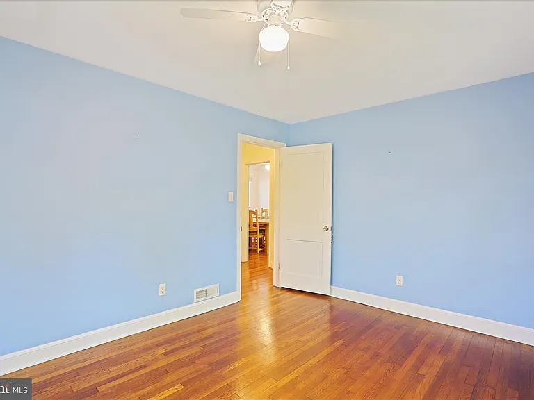 1806 Arcola Ave — Photo 14