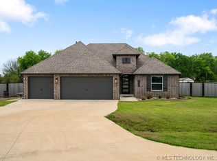 32302 E 67th Pl S, Broken Arrow, OK 74014