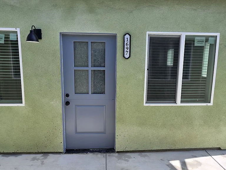 1695 N Oxford Ave #3 — Photo 9