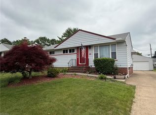 11329 Gabriella Dr, Parma, OH 44130