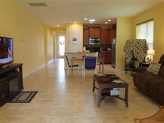 2nd image of 918 Shady Canyon Way