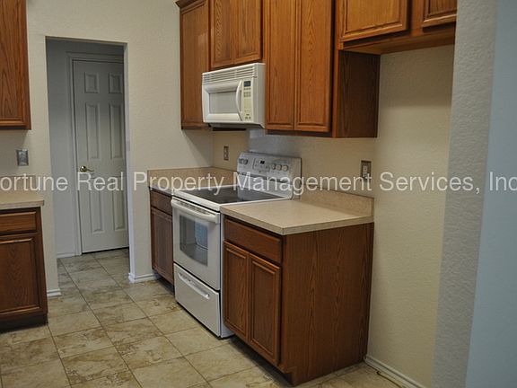 4th image of 1234 W Arkansas Ln