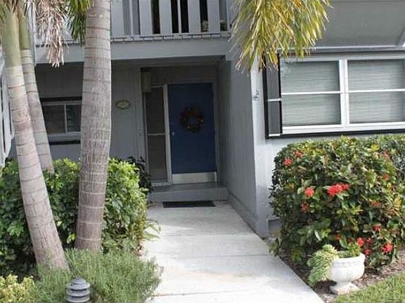 2nd image of 1203 Spyglass Ln