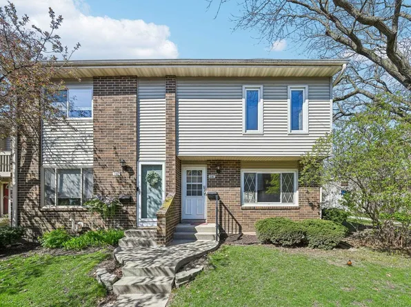 146 Grand Canyon Dr, Madison, WI 53705