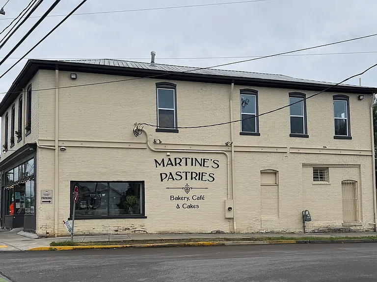 Easy walk to Martine's Pastries. Excellent bakery and coffee shop.