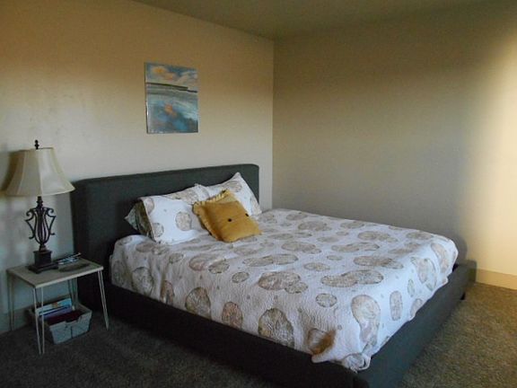 4th image of 1085 Dittman Dr