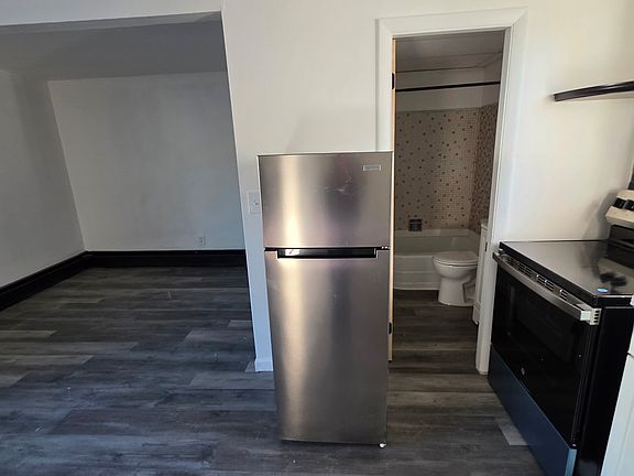 5th image of 34 Blake St APT 2