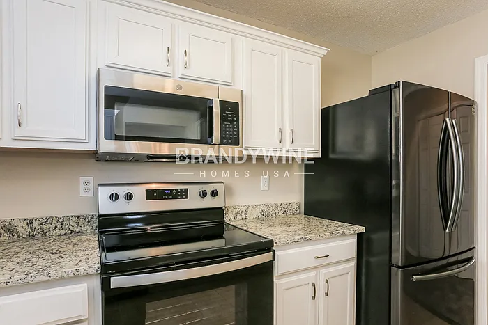 5862 Waggoner Ct — Photo 9