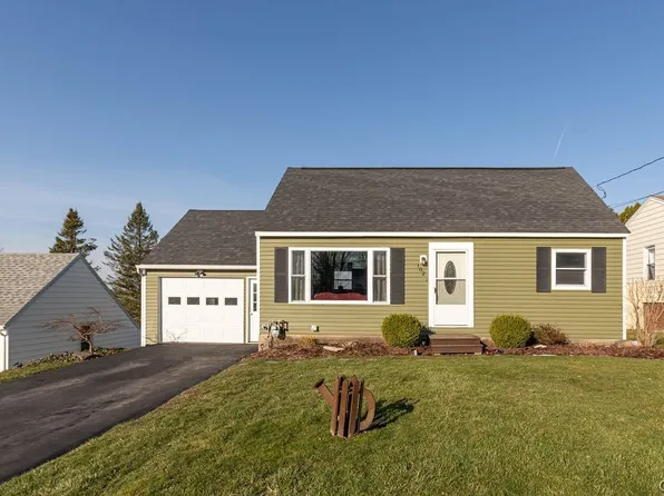 102 Patton Ave, East Syracuse, NY 13057