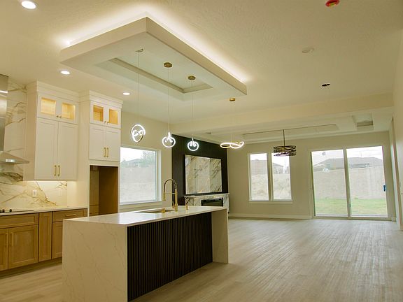 3rd image of 3467 Allison Way W