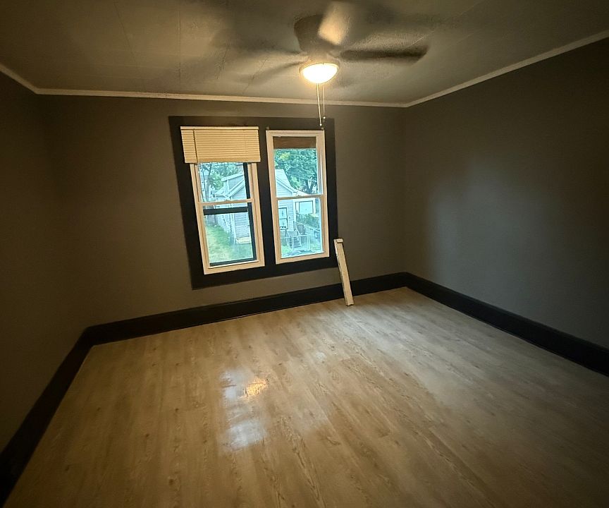 1st image of 3156 W 30th St #B