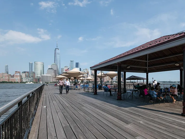 Minutes from Paulus Hook NY Waterway Ferry Terminal
