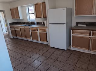406 W J J Clarke Dr, Artesia, NM 88210