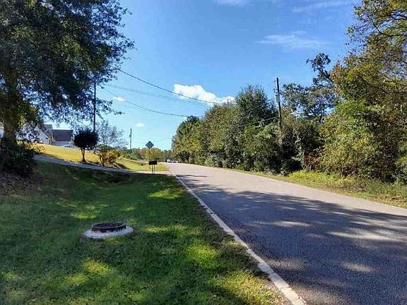 3rd image of 1091 Grimes St N