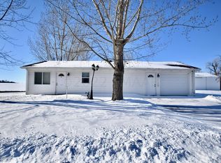 531 3rd Ave W, Halstad, MN 56548