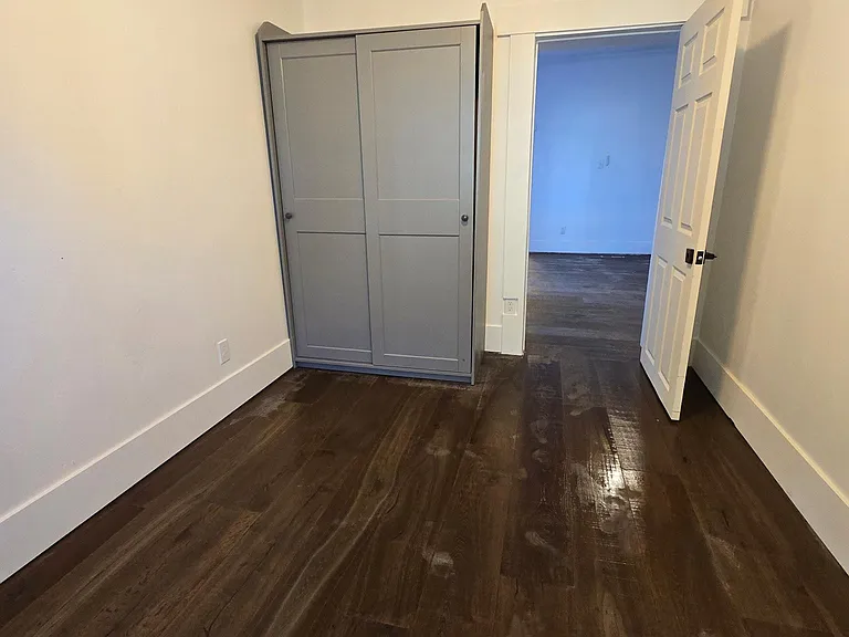 452 S Main St — Photo 4