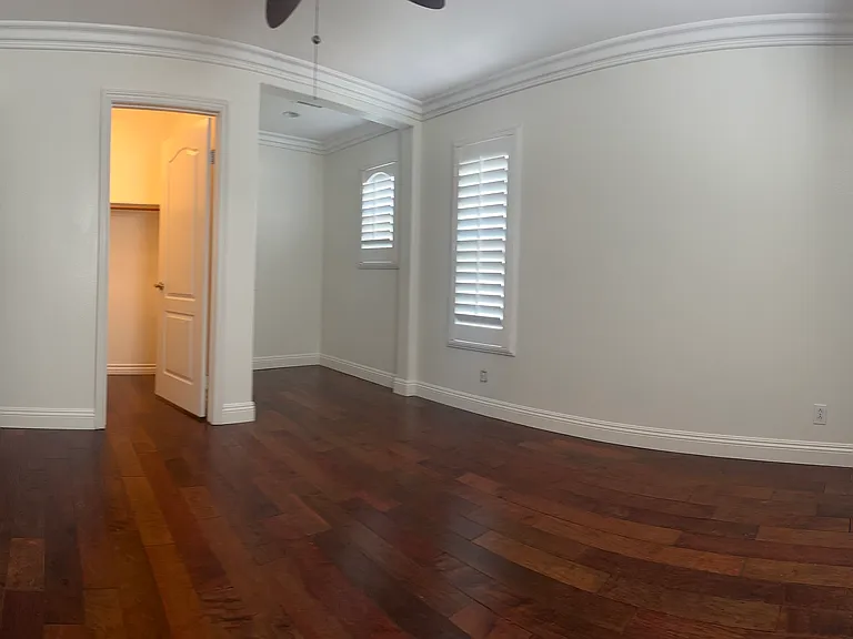3279 Huntfield St — Photo 40
