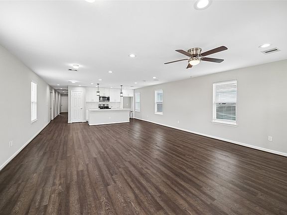 4th image of 3342 Simmons St