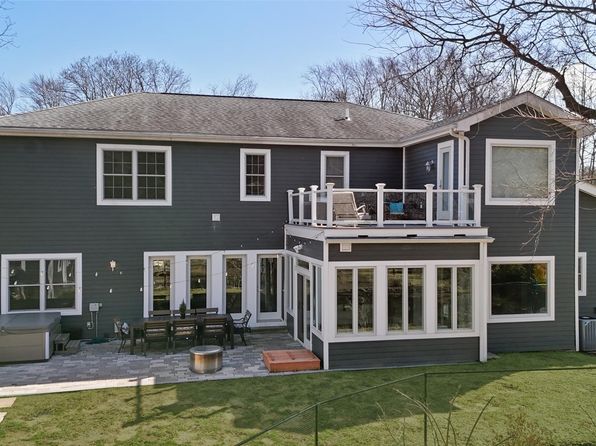 17 Loch Lane, Rye Brook, NY 10573