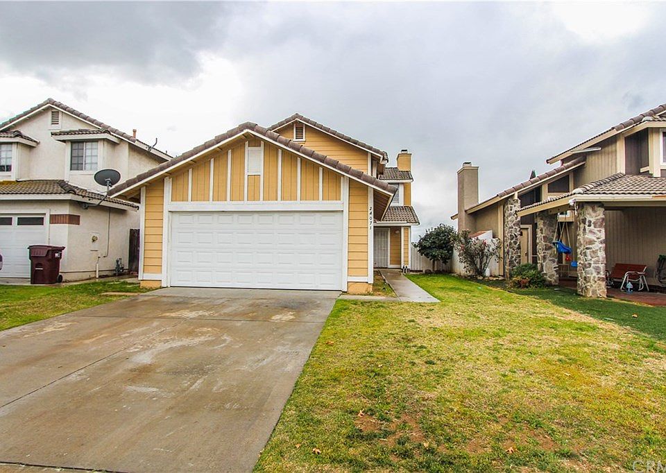 1st image of 24071 Puddingstone Dr