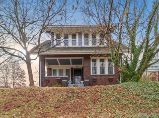4003 Cambronne St, Pittsburgh, PA 15212