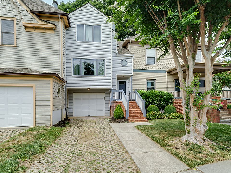 1st image of 357 Woods Ave SW