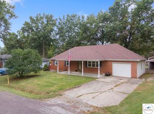 108 S Maple St, Sweet Springs, MO 65351