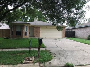 303 Moss Hill Dr, Arlington, TX 76018